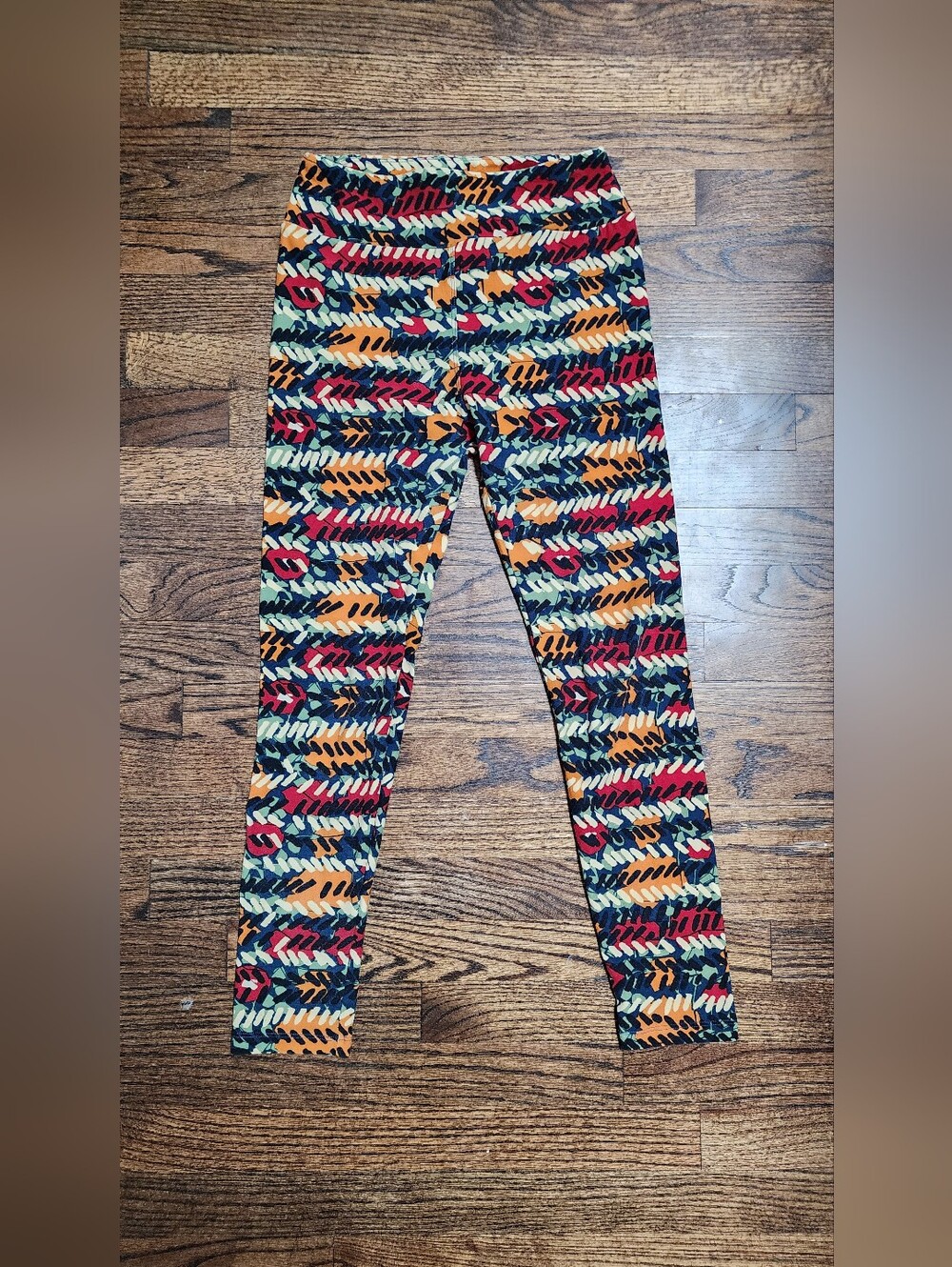 LuLaRoe One Size Leggings – Vibrant Abstract Pattern